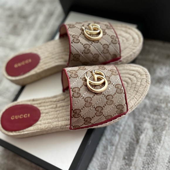 ❌SOLD ❌ GG canvas espadrille - Picture 2 of 7